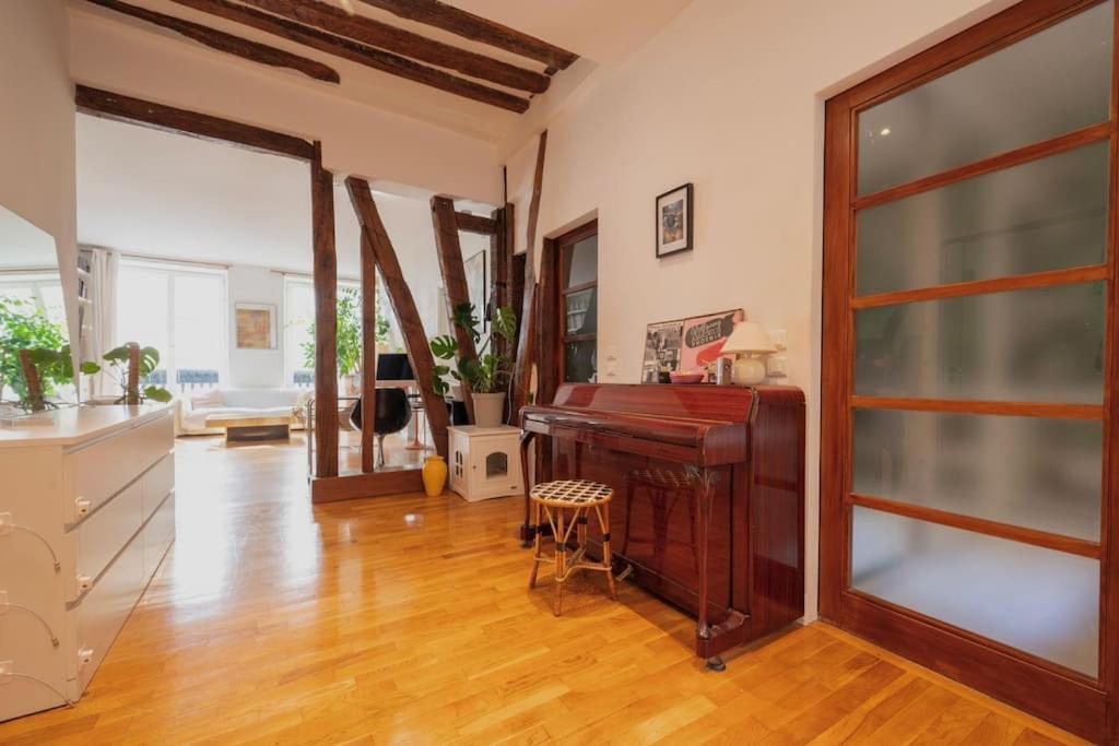 Spacious In Apartment Paris